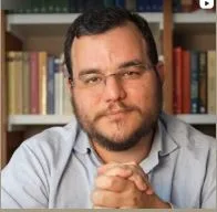 Professor Alexandre Gomes